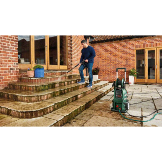 Hochdruckreiniger mit Quad Pump-Technologie-Beschreibung lesen