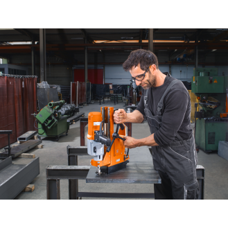Bohrmaschine 32mm 1800W mit 4 Gängen-Beschreibung lesen