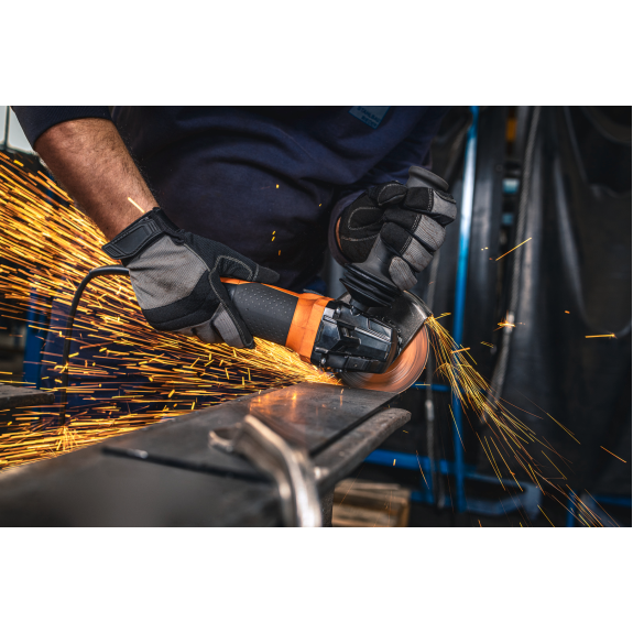 Winkelschleifer CG 13-125 V 125mm 1300 W 2800-11500min-¹ Winkelschleifer CG 13-125 V 125mm 1300 W 2800-11500min-¹-Beschreibung lesen