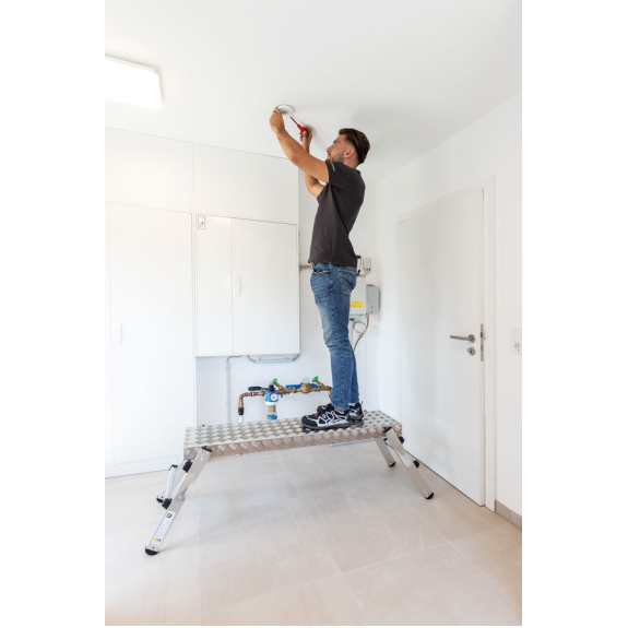 Arbeitspltform 2 Stufen klappb. Pltf.Aluminium-Warzenblech B1300xT290mm MUNK Arbeitspltform 2 Stufen klappb. Pltf.Aluminium-Warzenblech B1300xT290mm MUNK-Beschreibung lesen