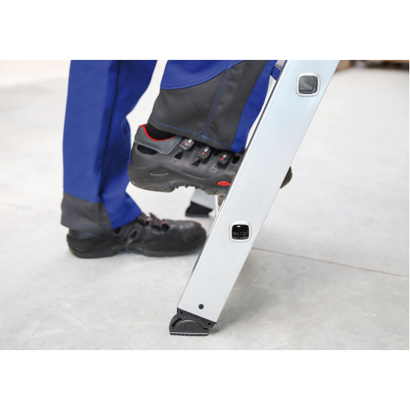 Stufenstehleiter 10 Stufen Alu.Gesamt-H.2980mm m.ergo-pad-Griffzone Stufenstehleiter 10 Stufen Alu.Gesamt-H.2980mm m.ergo-pad-Griffzone-Beschreibung lesen