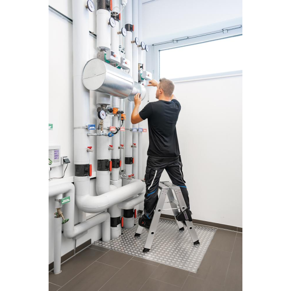 Stufenstehleiter 2x3 Stufen Alu.Gesamt-H.670mm Stufenstehleiter 2x3 Stufen Alu.Gesamt-H.670mm-Beschreibung lesen