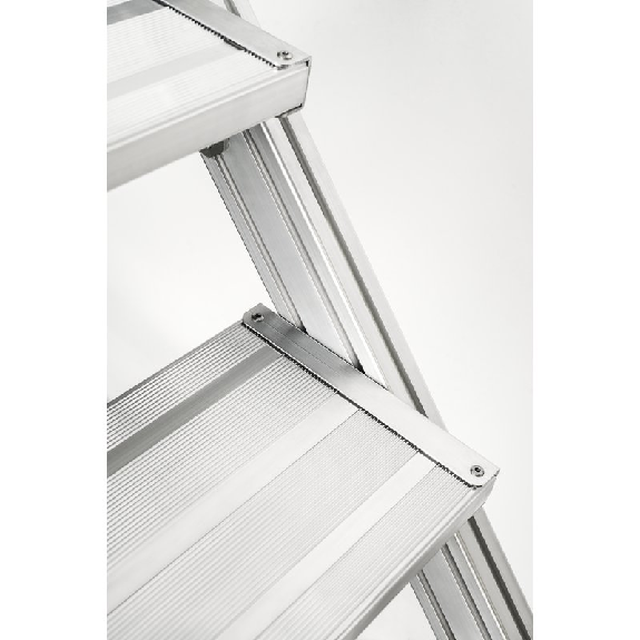 Überstieg 45° mit Handlauf, Stufen 600 mm, lichte H. 2240 mm, A. 5431 mm Überstieg 45° mit Handlauf, Stufen 600 mm, lichte H. 2240 mm, A. 5431 mm-Beschreibung lesen