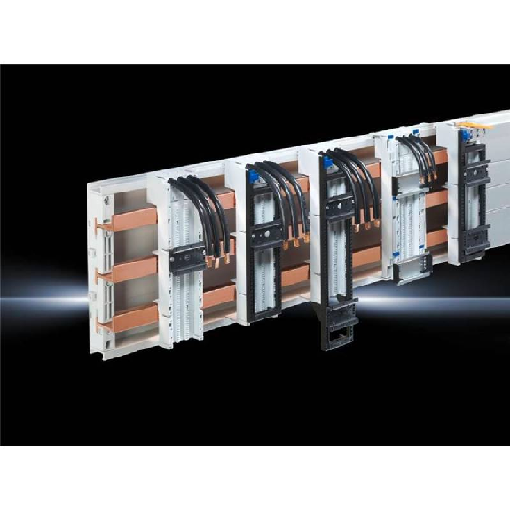 Adapt.OMtri.32A avec câble raccord.AWG10 45x272x-mm (LxHxP) - SV 9340.390 Adapt.OMtri.32A avec câble raccord.AWG10 45x272x-mm (LxHxP) - SV 9340.390-Lire la description