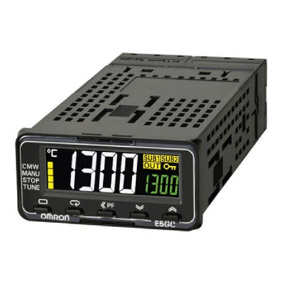 Régulateur 48x48 100-240VAC S: Tension - E5GC-QX2A6M-016-Lire la description
