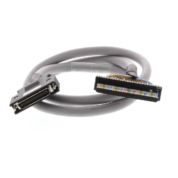 Câble 2m servodrivers série G et G5 (A/P) et module de positionnement - XW2Z-200J-B24-Lire la description