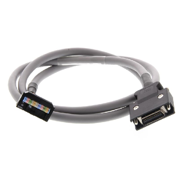 Câble 1m entre bornier XW2B-20G4/G5 ou XW2D-20G6 et servodrive G5 ML2 - XW2Z-100J-B34-Lire la description