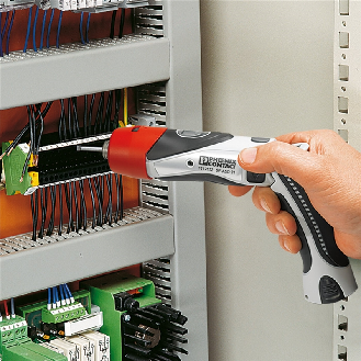 Kit visseuse dans un coffret, avec deux batteries, chargeur 230 V - SF-ASD 21 SET 230V-Lire la description