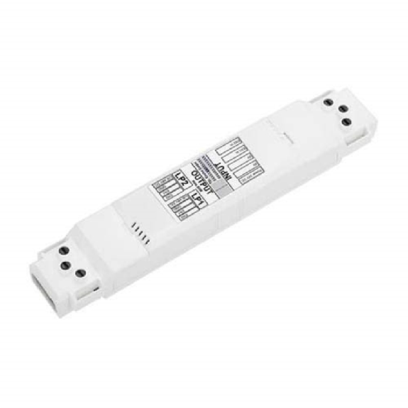 Light-Control-Unit (commande déclairage) 12V-48V/3x200W - Z-LCU-F-08N-U08-U08-05-600 Light-Control-Unit (commande déclairage) 12V-48V/3x200W - Z-LCU-F-08N-U08-U08-05-600-Lire la description