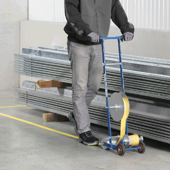 Abrollgerät Tape-Master, für Bodenmark.bänder/Antirutschbeläge, bis 100mm Breite Abrollgerät Tape-Master, für Bodenmark.bänder/Antirutschbeläge, bis 100mm Breite-Beschreibung lesen