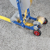 Abrollgerät Tape-Master, für Bodenmark.bänder/Antirutschbeläge, bis 100mm Breite Abrollgerät Tape-Master, für Bodenmark.bänder/Antirutschbeläge, bis 100mm Breite