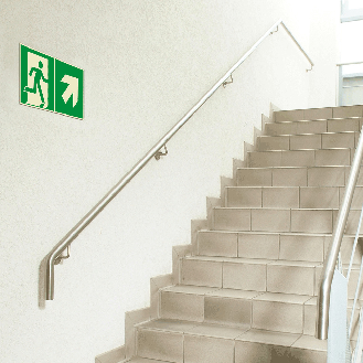 PERMALIGHT power langnachleuchtend Rettungszeichen Richtungspfeil diagonal, Aluminium, 150x150mm, DIN EN ISO 3864-Beschreibung lesen