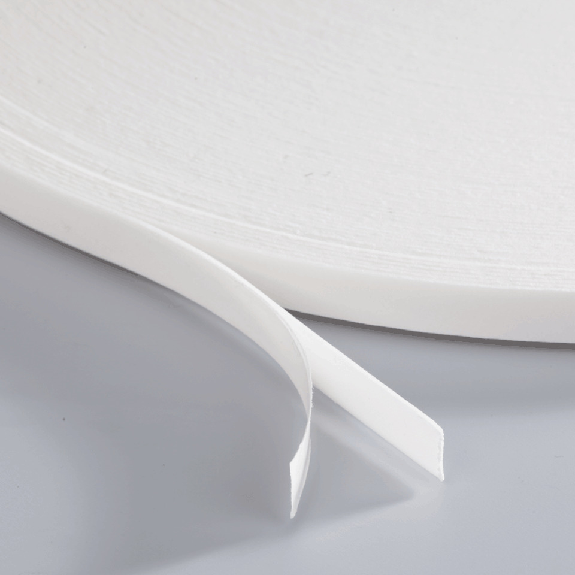 3M Klebeband, doppelseitig, Polyethylen, 12mm, 33m/Rolle 3M Klebeband, doppelseitig, Polyethylen, 12mm, 33m/Rolle-Beschreibung lesen