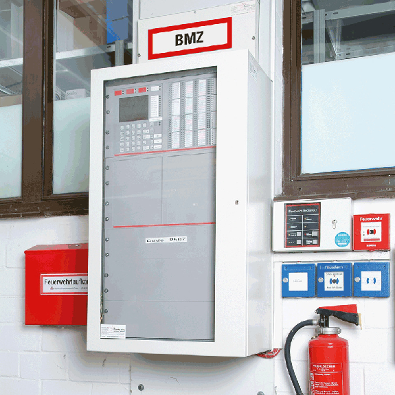 Feuerwehrschild BMZ, Folie, selbstklebend, 297x105mm, DIN 4066-Beschreibung lesen