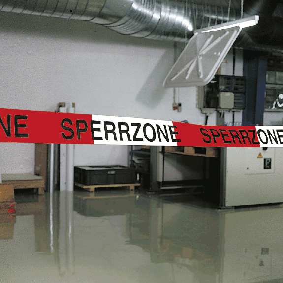 Absperrband Sperrzone, rot/weiß, 500m/Rolle-Beschreibung lesen