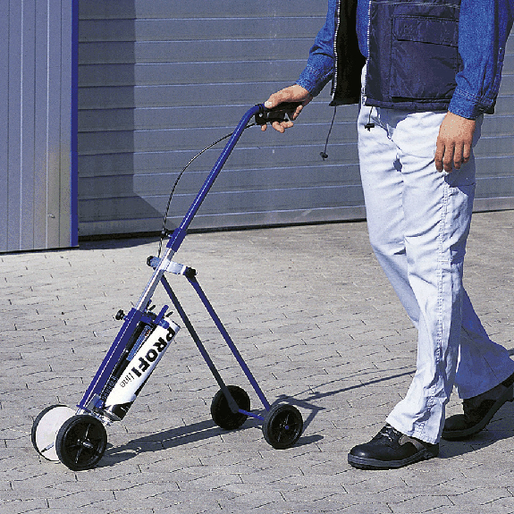 Markierer mit Rädern 100/130 mm für Markierspraydosen Markierer mit Rädern 100/130 mm für Markierspraydosen-Beschreibung lesen