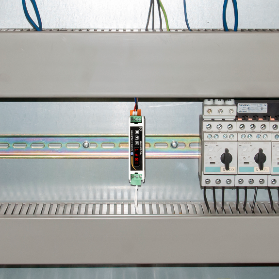 PCE Instruments Convertisseur de signal PCE-SCI-U Présélection de 100 combinaisons |Alimentation 18 ... 265 V AC/DC-Lire la description