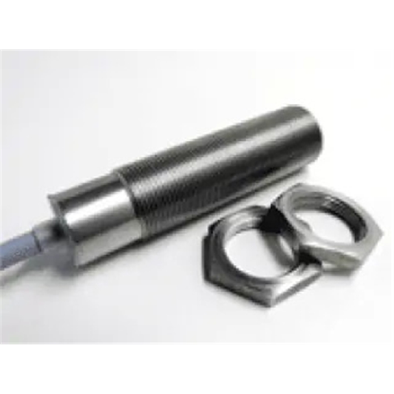 DPI Ex M18 PNP NO+NF P5mm noyé 70(55)mm Inox 10-30Vdc / Câble 5m PVC - IAS-10-A13-A-M18-PTFE/VAb-Z05-0-2G-1/2D, ATEX-Lire la description