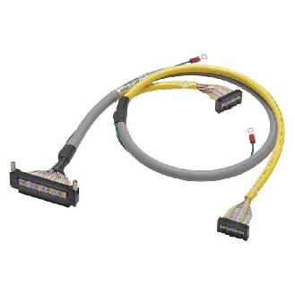 Câble double 5.0m et 4,75m, connecteur 32 pts OD, 2 x connecteurs G70 - XW2Z-RO500C-475-Lire la description