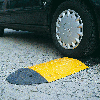 Anfangsstück für Tempo-Stopp-Schwelle, mit Nase, gelb, Kunststoff, 420x250x75mm Anfangsstück für Tempo-Stopp-Schwelle, mit Nase, gelb, Kunststoff, 420x250x75mm