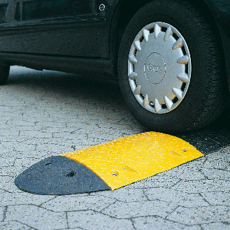 Anfangsstück für Tempo-Stopp-Schwelle, mit Nase, gelb, Kunststoff, 420x250x75mm-Beschreibung lesen