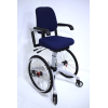 LeTriple Wheels: Sedia mobile con freno e saliscendi elettrico e ruote grandi