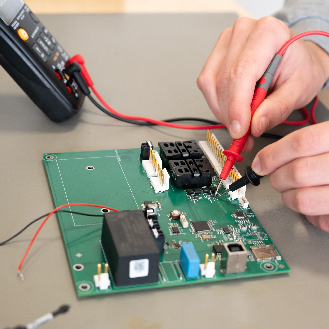 PCE Instruments Digitalmultimeter PCE-DM 7 True RMS- / Temperaturmessung |automatisch / manuell / Bargraph-Anzeige-Beschreibung lesen