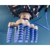 Préhenseur pneumatique à huit doigts souples