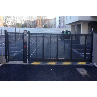 Portail coulissant industriel galvanisé plastifié L4000 H2250 manuel microperforé-Lire la description