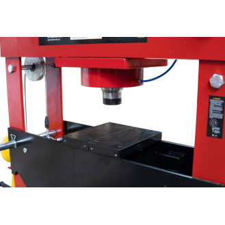 Werkstattpresse pneumatisch-hydraulisch-Beschreibung lesen