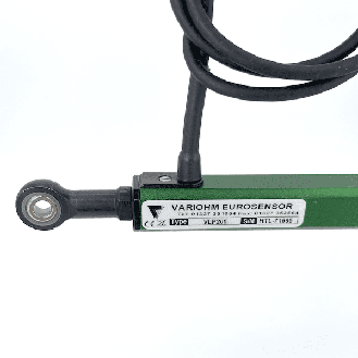 VLP200 CAPTEUR POTENTIOMÉTRIQUE À ROTULES COURSE 200MM-Lire la description