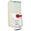 Socle saillie 3x32A interruptible avec double verrouillage