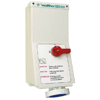 Socle saillie 3x32A interruptible avec double verrouillage-Lire la description