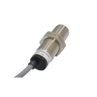 DPI M18 PNP NF P5mm noyé 70mm Laiton 10-30Vdc / Câble 2m PVC-Lire la description