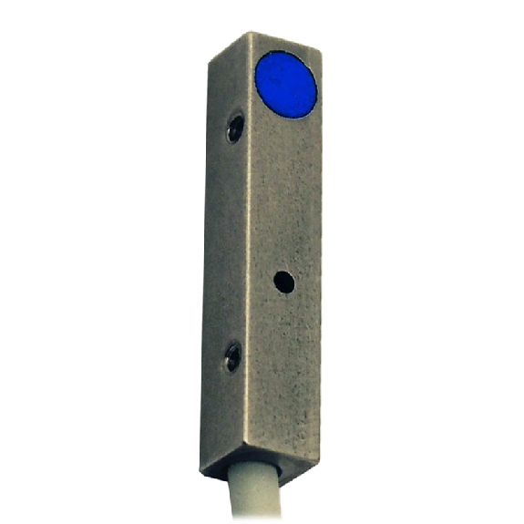 DPI Rect. PNP NO P1.5mm noyé 5x5x25mm Inox Câble 2m PUR-Lire la description