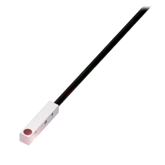 DPI Rect. PNP NF P1,5mm noyé 5x5x25mm Inox 10-30Vdc / Câble 2m PUR-Lire la description
