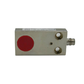 DPI Rect. PNP NO P5mm noyé 50x25x10mm Laiton 10-30Vdc / M08 3P-Lire la description