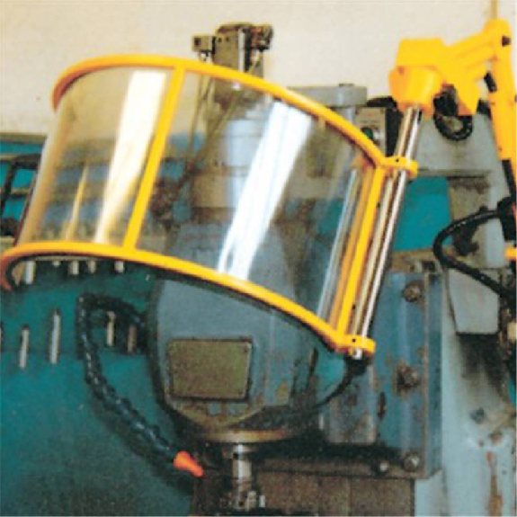 Protecteur pour fraiseuses polycarb. sans éclairage Ø300mm, à droite Protecteur pour fraiseuses polycarb. sans éclairage Ø300mm, à droite-Lire la description