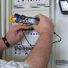 PCE Instruments Stromzange PCE-DC2 |AC / DC Strom-, Spannungs- und Widerstandsmessung |Messwertspeicher-Funktion