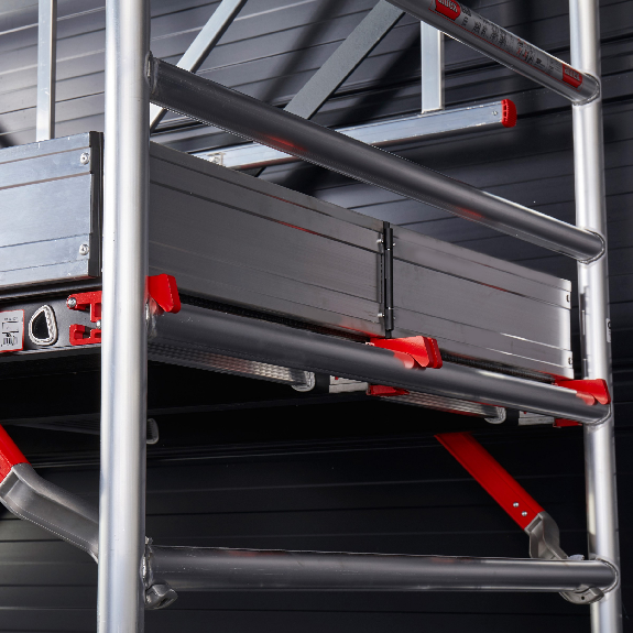 Altrex RS Tower 55-S mit Safe-Quick 10,8m Arbeitshöhe Holz-Plattform 3,05m Altrex RS Tower 55-S mit Safe-Quick 10,8m Arbeitshöhe Holz-Plattform 3,05m-Beschreibung lesen