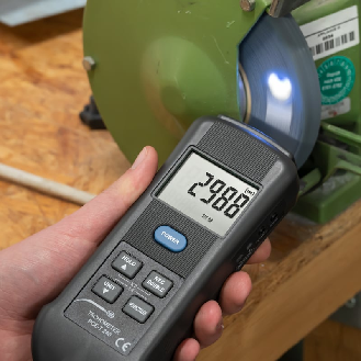 PCE Instruments Handtachometer / Stroboskop PCE-T 240 |Messbereich kontaktierend: 0,5  99.999 RPM-Beschreibung lesen