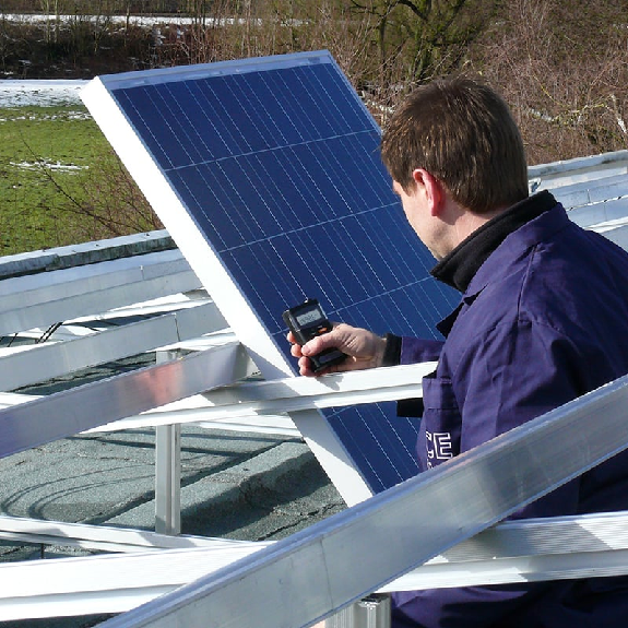 PCE Instruments Solarmessgerät  PCE-SPM 1 Messbereich 0 ... 2000 W/m² |Auflösung 1 W/m² |inkl. Software-Beschreibung lesen
