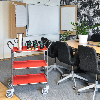 Kongamek Tablettwagen 770x495x960mm Anthrazit grau pulverbeschichtet mit Bremse und 3 Tabletts in rot Kongamek Tablettwagen 770x495x960mm Anthrazit grau pulverbeschichtet mit Bremse und 3 Tabletts in rot