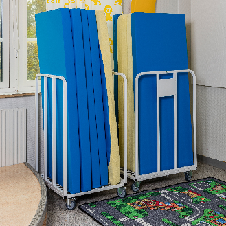 Kongamek Wellpappenwagen in weiss 1000mm hoch mit Lenkrollen und Bremse-Beschreibung lesen