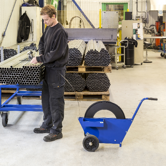 Kongamek Bandwagen in blau 990x460x640mm-Beschreibung lesen