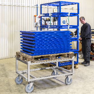 Palettenwagen verzinkt und verschweißt 700mm hoch ohne Bremse für Halbpaletten 800x600mm-Beschreibung lesen