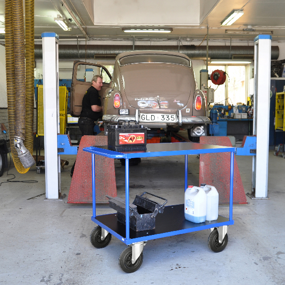 Tischwagen in blau 1110x700x870mm mit Schiebegriff, Gummibereifung und Bremse Tischwagen in blau 1110x700x870mm mit Schiebegriff, Gummibereifung und Bremse-Beschreibung lesen