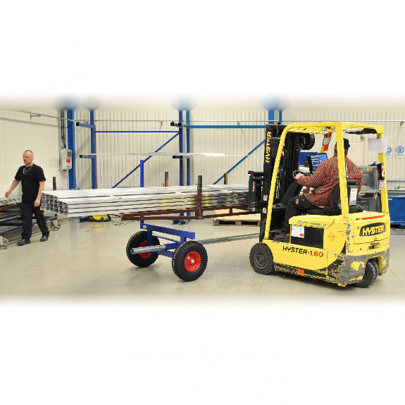 Langgutwagen in blau mit 4 Eckpfosten 4000mm lang 3500kg Tragkraft Langgutwagen in blau mit 4 Eckpfosten 4000mm lang 3500kg Tragkraft-Beschreibung lesen