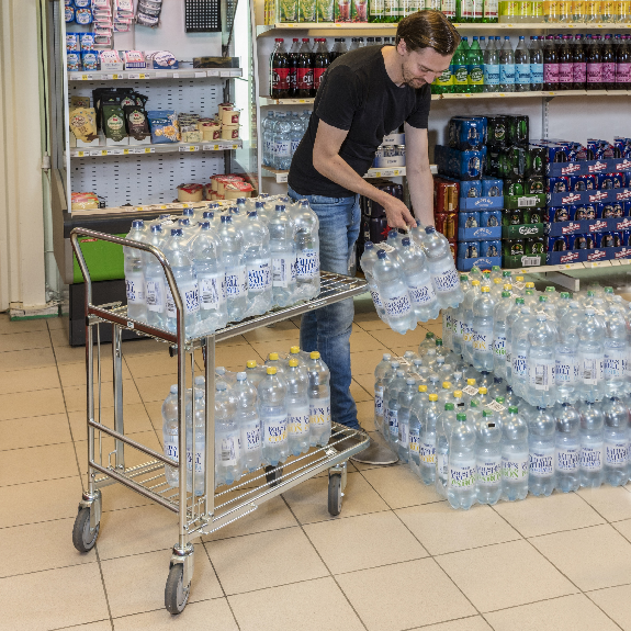 Kongamek Einkaufswagen mit 2 Böden klappbar 860x530x1010mm Gummi 300kg Tragkraft ohne Bremse Kongamek Einkaufswagen mit 2 Böden klappbar 860x530x1010mm Gummi 300kg Tragkraft ohne Bremse-Beschreibung lesen