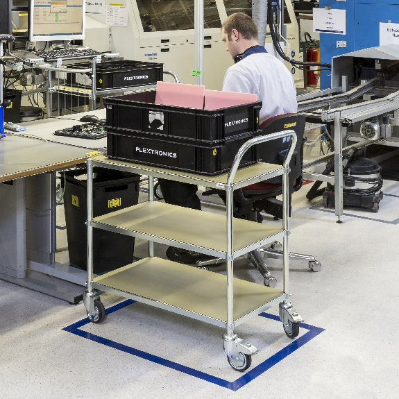 ESD-Etagenwagen mit Schiebegriff 3 Etagen 760x440mm Ladefläche mit Bremse ESD-Etagenwagen mit Schiebegriff 3 Etagen 760x440mm Ladefläche mit Bremse-Beschreibung lesen